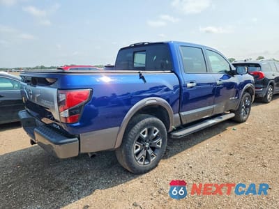 Trzecie zdjęcie samochodu z tyłu: 2021 NISSAN TITAN PLATINUM RESERVE VIN:1N6AA1ED1MN523889 - miniatura
