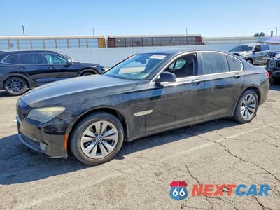 2011 BMW 740 I WBAKA4C52BC392241 - główne zdjęcie licytacji z USA - miniatura