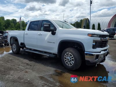 Czwarte zdjęcie samochodu z boku: 2025 CHEVROLET SILVERADO K2500 HEAVY DUTY LT VIN:2GC1KNE75S1227466 - miniatura