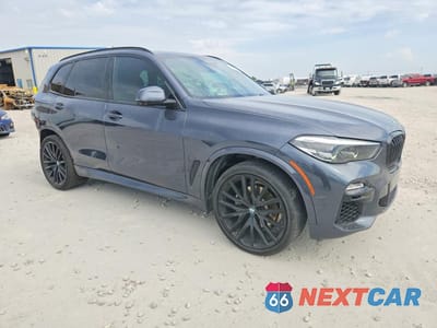 Czwarte zdjęcie samochodu z boku: 2020 BMW X5 SDRIVE 40I VIN:5UXCR4C0XL9D27237 - miniatura