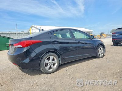 Trzecie zdjęcie samochodu z tyłu: 2013 HYUNDAI ELANTRA GLS VIN:5NPDH4AE1DH417647 - miniatura