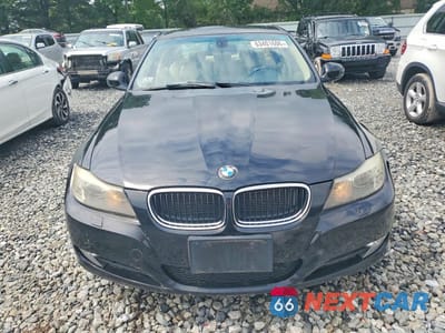 Piąte zdjęcie samochodu w środku: 2011 BMW 328 XI SULEV VIN:WBAPK5C52BA658006 - miniatura