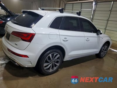 Trzecie zdjęcie samochodu z tyłu: 2022 AUDI Q5 PREMIUM PLUS 45 VIN:WA1EAAFY5N2054776 - miniatura
