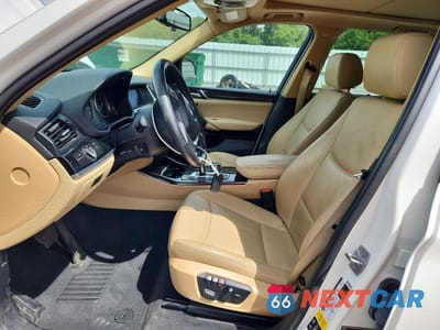 Zdjęcie 7 z 13 samochodu: 2016 BMW X3 XDRIVE28I VIN:5UXWX9C54G0D86242 - miniatura