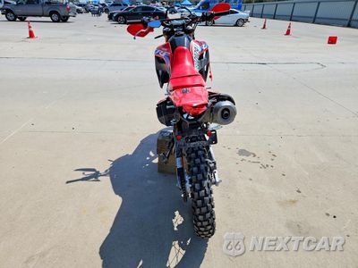 Czwarte zdjęcie samochodu z boku: 2023 HONDA CRF300 LA VIN:MLHND1656P5200345 - miniatura