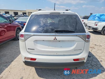 Zdjęcie 6 z 12 samochodu: 2014 MITSUBISHI OUTLANDER SE VIN:JA4AZ3A33EZ002102 - miniatura