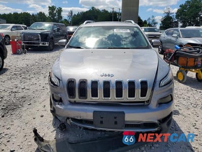 Piąte zdjęcie samochodu w środku: 2016 JEEP CHEROKEE LIMITED VIN:1C4PJMDB5GW253742 - miniatura