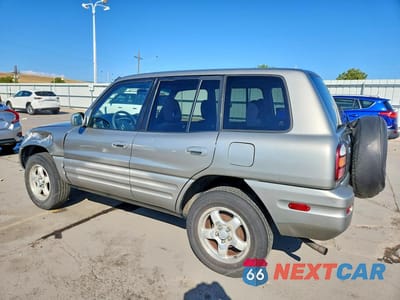 Drugie zdjęcie samochodu z przodu: 2000 TOYOTA RAV4 BASE VIN:JT3HP10V2Y7170075 - miniatura