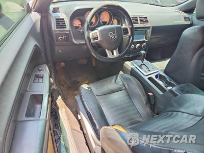 Zdjęcie 8 z 12 samochodu: 2012 DODGE CHALLENGER SXT VIN:2C3CDYAG0CH128383 - miniatura