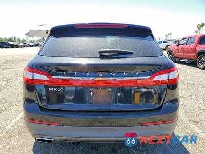 Zdjęcie 6 z 13 samochodu: 2016 LINCOLN MKX RESERVE VIN:2LMTJ6LP9GBL74816 - miniatura