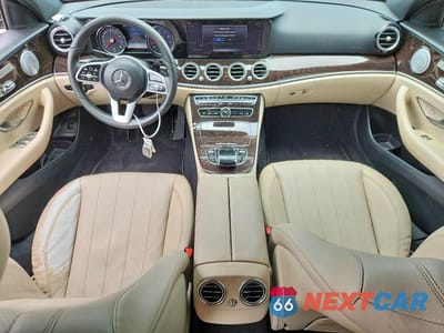 Zdjęcie 8 z 12 samochodu: 2019 MERCEDES-BENZ E 300 VIN:WDDZF4JB9KA666404 - miniatura