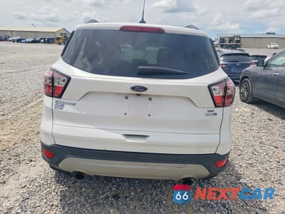 Zdjęcie 6 z 13 samochodu: 2018 FORD ESCAPE SE VIN:1FMCU9GD1JUC20378 - miniatura