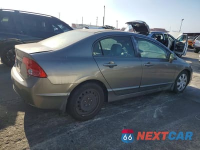 Trzecie zdjęcie samochodu z tyłu: 2006 HONDA CIVIC LX VIN:JHMFA16526S006538 - miniatura