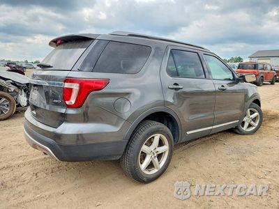 Trzecie zdjęcie samochodu z tyłu: 2016 FORD EXPLORER XLT VIN:1FM5K8D82GGA94183 - miniatura