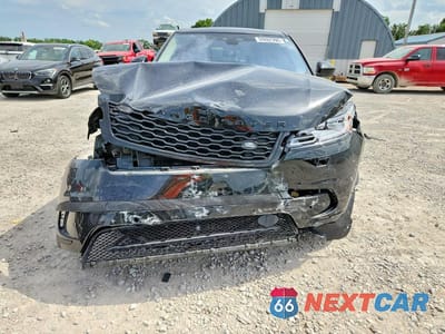 Piąte zdjęcie samochodu w środku: 2021 LAND ROVER RANGE ROVER VELAR S VIN:SALYJ2EX5MA311899 - miniatura