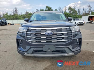 Piąte zdjęcie samochodu w środku: 2025 FORD EXPLORER ACTIVE VIN:1FMUK8DH1SGA75581 - miniatura