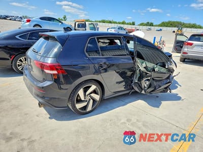 Trzecie zdjęcie samochodu z tyłu: 2022 VOLKSWAGEN GTI S VIN:WVWG87CD1NW180558 - miniatura