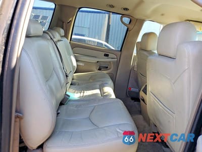 Zdjęcie 11 z 13 samochodu: 2003 GMC YUKON XL K1500 VIN:3GKFK16Z73G273828 - miniatura