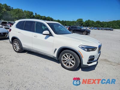 Czwarte zdjęcie samochodu z boku: 2020 BMW X5 XDRIVE40I VIN:5UXCR6C01L9C31962 - miniatura