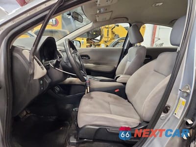 Zdjęcie 7 z 14 samochodu: 2018 HONDA HR-V LX VIN:3CZRU6H31JG706897 - miniatura