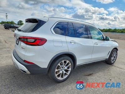 Trzecie zdjęcie samochodu z tyłu: 2022 BMW X5 XDRIVE40I VIN:5UXCR6C02N9N33664 - miniatura