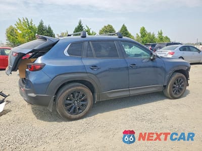 Trzecie zdjęcie samochodu z tyłu: 2025 MAZDA CX-50 PREMIUM VIN:7MMVABDMXSN390834 - miniatura