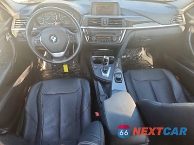 Zdjęcie 8 z 13 samochodu: 2012 BMW 328 I VIN:WBA3A5C52CF259246 - miniatura
