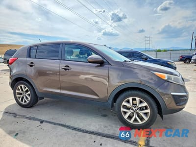 Czwarte zdjęcie samochodu z boku: 2014 KIA SPORTAGE LX VIN:KNDPB3AC3E7550407 - miniatura