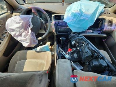 Zdjęcie 8 z 12 samochodu: 2000 HONDA ACCORD LX VIN:1HGCG5641YA060652 - miniatura