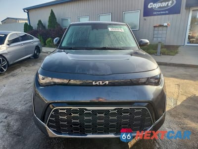 Piąte zdjęcie samochodu w środku: 2023 KIA SOUL GT LINE VIN:KNDJ53AU3P7891959 - miniatura