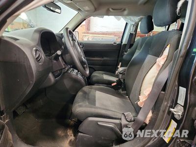 Zdjęcie 7 z 13 samochodu: 2015 JEEP PATRIOT LATITUDE VIN:1C4NJRFB0FD271142 - miniatura