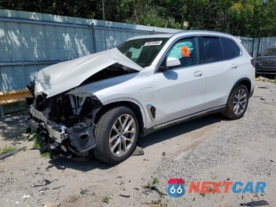 2025 BMW X5 XDRIVE50E 5UX43EU07S9X70631 - główne zdjęcie licytacji z USA - miniatura