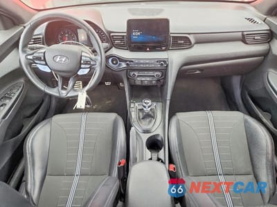 Zdjęcie 8 z 13 samochodu: 2022 HYUNDAI VELOSTER N BASE VIN:KMHT36AH0NU012043 - miniatura