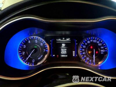 Zdjęcie 9 z 12 samochodu: 2015 CHRYSLER 200 LIMITED VIN:1C3CCCAB9FN590270 - miniatura
