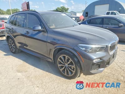 Czwarte zdjęcie samochodu z boku: 2021 BMW X5 XDRIVE40I VIN:5UXCR6C03M9F60485 - miniatura