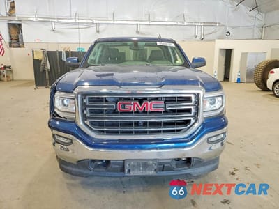 Piąte zdjęcie samochodu w środku: 2017 GMC SIERRA K1500 SLE VIN:1GTV2MEC6HZ243460 - miniatura