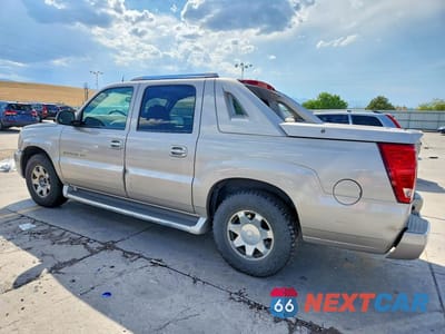 Drugie zdjęcie samochodu z przodu: 2005 CADILLAC ESCALADE EXT VIN:3GYEK62N15G206470 - miniatura