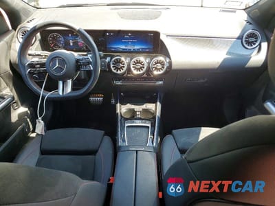 Zdjęcie 8 z 14 samochodu: 2025 MERCEDES-BENZ GLA 250 4MATIC VIN:W1N4N4HBXSJ689227 - miniatura