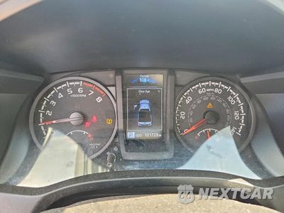 Zdjęcie 9 z 12 samochodu: 2023 TOYOTA TACOMA SR V6 VIN:3TYRZ5CN5PT028891 - miniatura