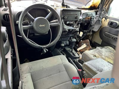 Zdjęcie 8 z 12 samochodu: 2008 JEEP WRANGLER UNLIMITED RUBICON VIN:1J8GA69178L601211 - miniatura