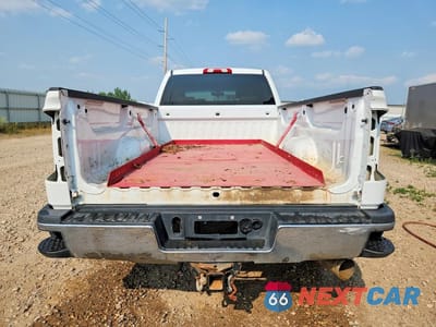Zdjęcie 6 z 13 samochodu: 2017 CHEVROLET SILVERADO K3500 VIN:1GC4KYCY7HF144116 - miniatura