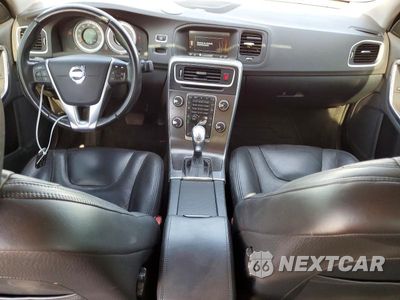 Zdjęcie 8 z 12 samochodu: 2013 VOLVO S60 T5 VIN:YV1612FSXD1223281 - miniatura