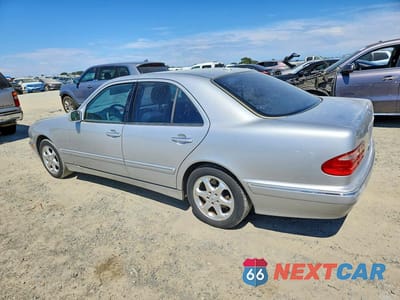 Drugie zdjęcie samochodu z przodu: 2002 MERCEDES-BENZ E 320 VIN:WDBJF65J52B412959 - miniatura
