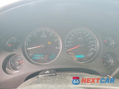 Zdjęcie 9 z 13 samochodu: 2009 CHEVROLET SUBURBAN K1500 LT VIN:1GNFK26309R251831 - miniatura