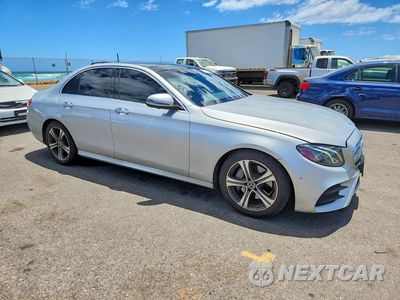 Czwarte zdjęcie samochodu z boku: 2020 MERCEDES-BENZ E 350 VIN:WDDZF8DBXLA717588 - miniatura