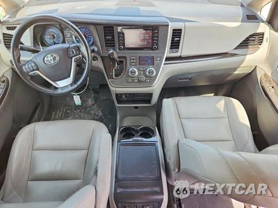 Zdjęcie 8 z 14 samochodu: 2020 TOYOTA SIENNA XLE 8-PASSENGER VIN:5TDYZ3DC3LS028388 - miniatura