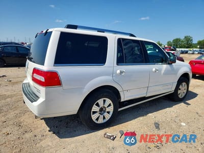 Trzecie zdjęcie samochodu z tyłu: 2013 LINCOLN NAVIGATOR VIN:5LMJJ2J56DEL01767 - miniatura