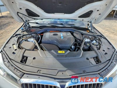Zdjęcie 11 z 12 samochodu: 2018 BMW 740 XE VIN:WBA7J2C55JB246298 - miniatura