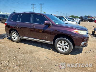 Zdjęcie 7 z 24 samochodu: 2013 TOYOTA HIGHLANDER SE VIN:5TDBK3EH1DS207132 - miniatura
