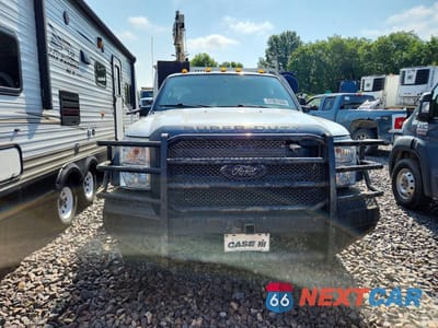 Piąte zdjęcie samochodu w środku: 2015 FORD F550 SUPER DUTY VIN:1FDUF5HT2FEA36047 - miniatura